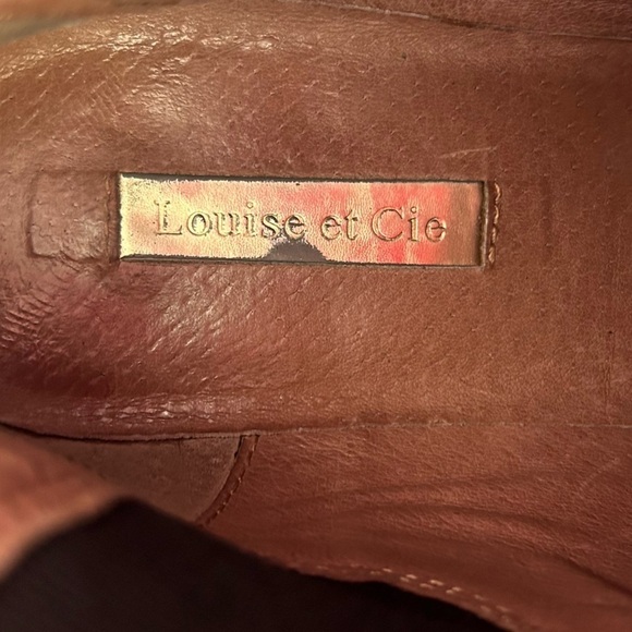 [6.5] Louise Et Cie Classic Black Leather Chelsea Boot Gold & Pearl Hardware - Picture 13 of 13